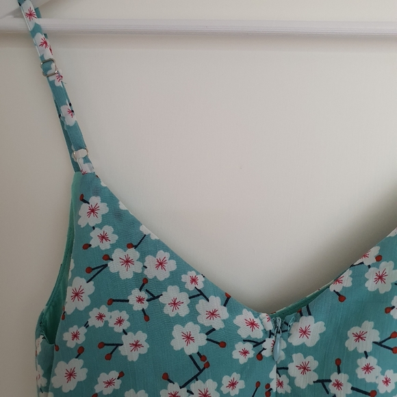 Mooloola Floral Playsuit Size 8 - Picture 6 of 15
